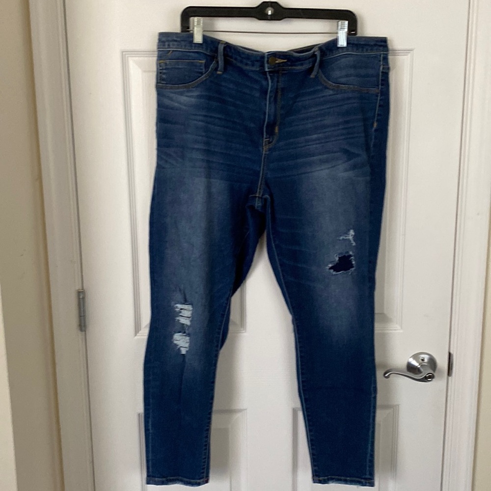 Mossimo Target Distressed High Rise Jegging Jeans Size 18/34 Regular Length